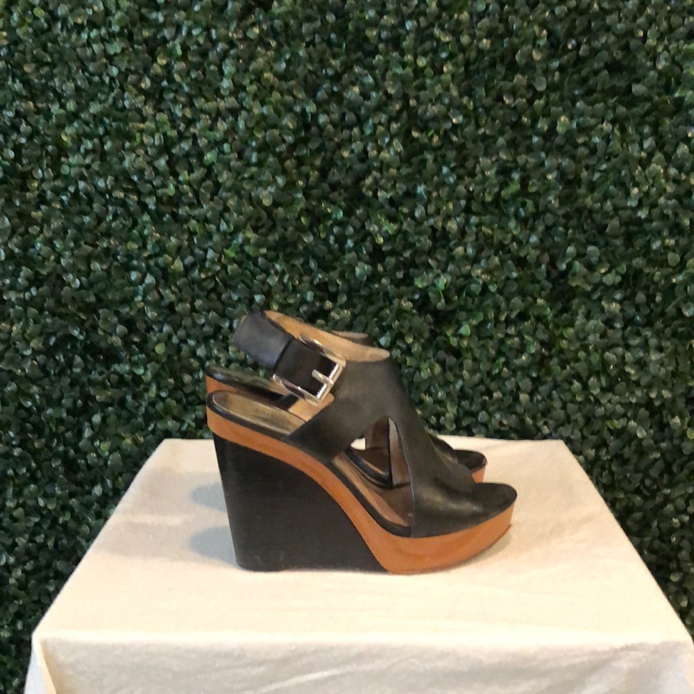 Michael Kors Two-Toned Wood Wedges (Sz 6.5)